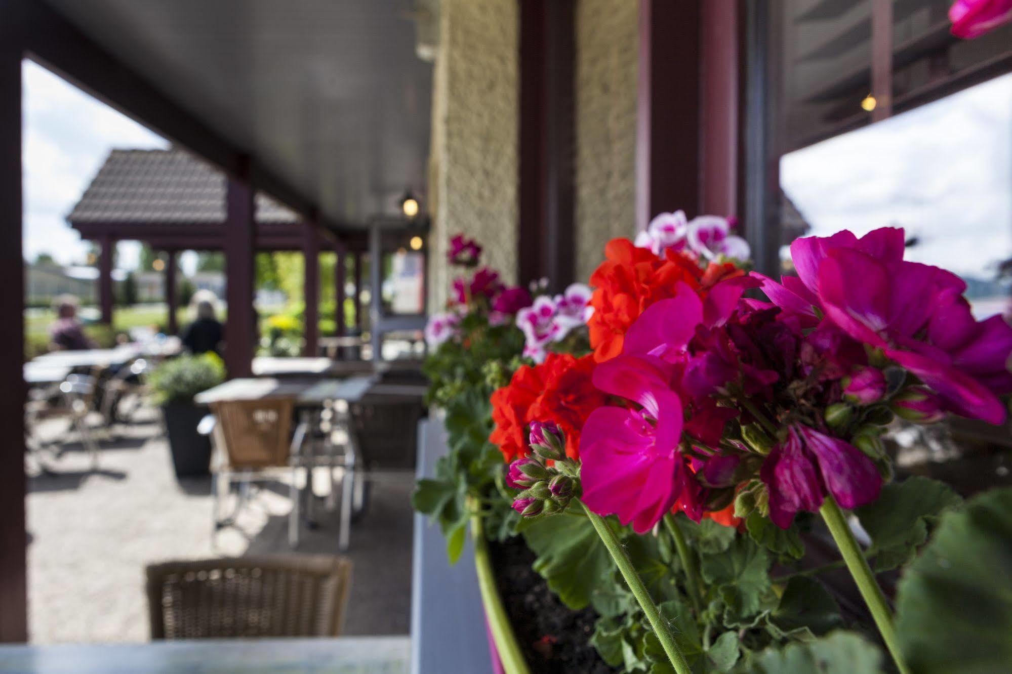 Sure Hotel By Best Western Rouvignies Valenciennes Buitenkant foto